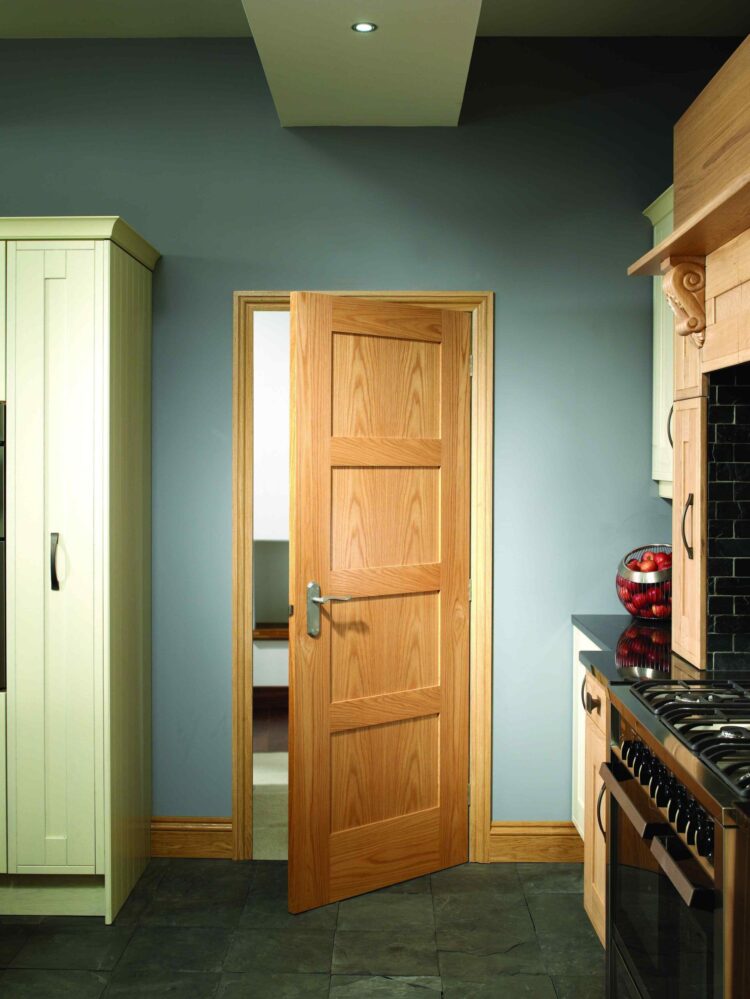 xl joinery shaker 4p oak internal door