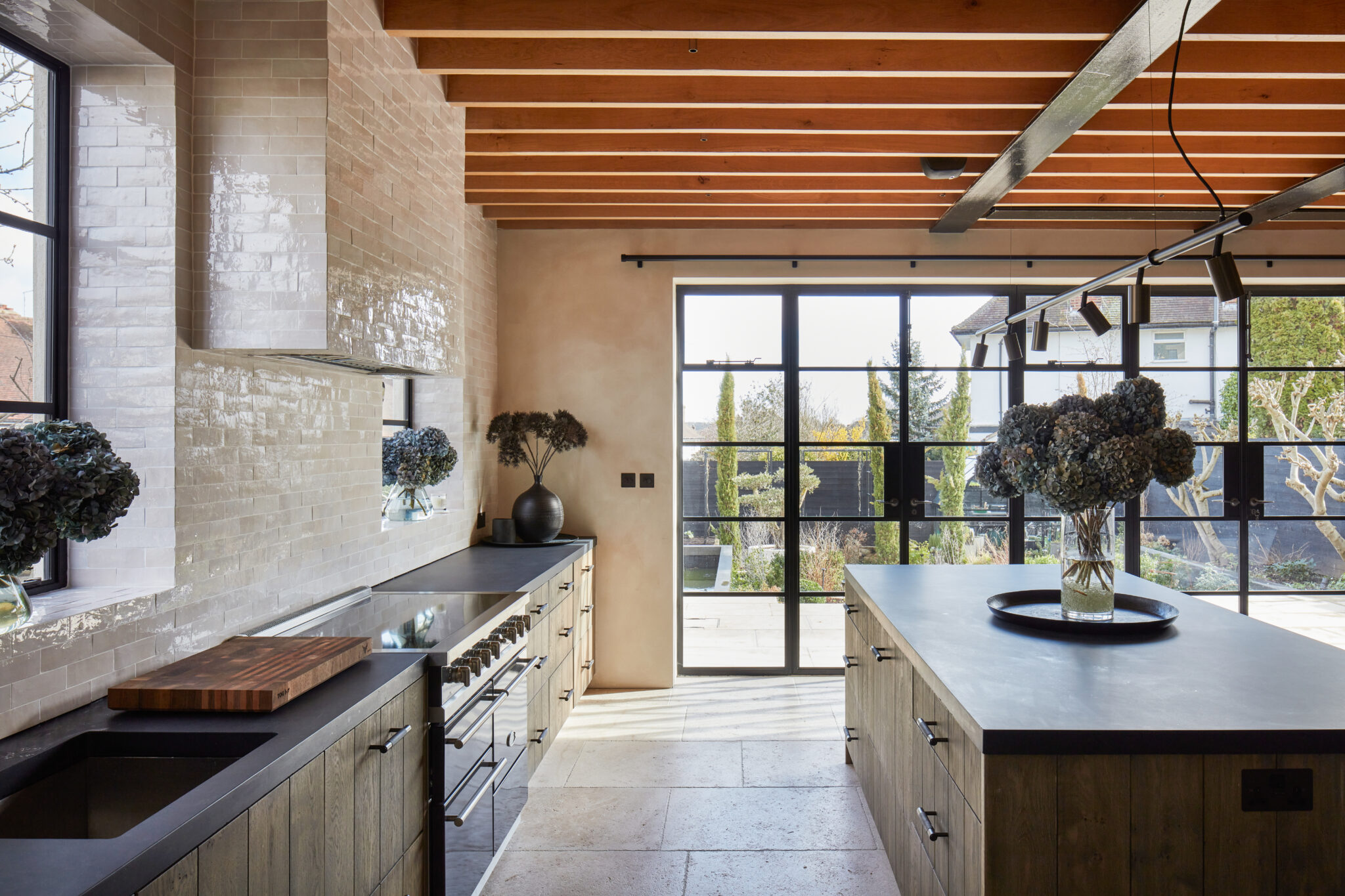 Crittall Alternatives: Premium Steel Windows & Doors Compared 1 Crittall Alternatives: Premium Steel Windows & Doors Compared 1